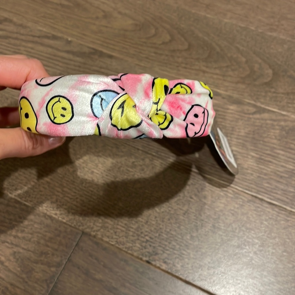 Top Trendz smiley headband